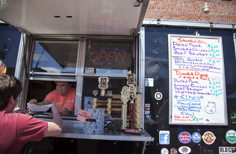 food_barbecue_Asheville_truck